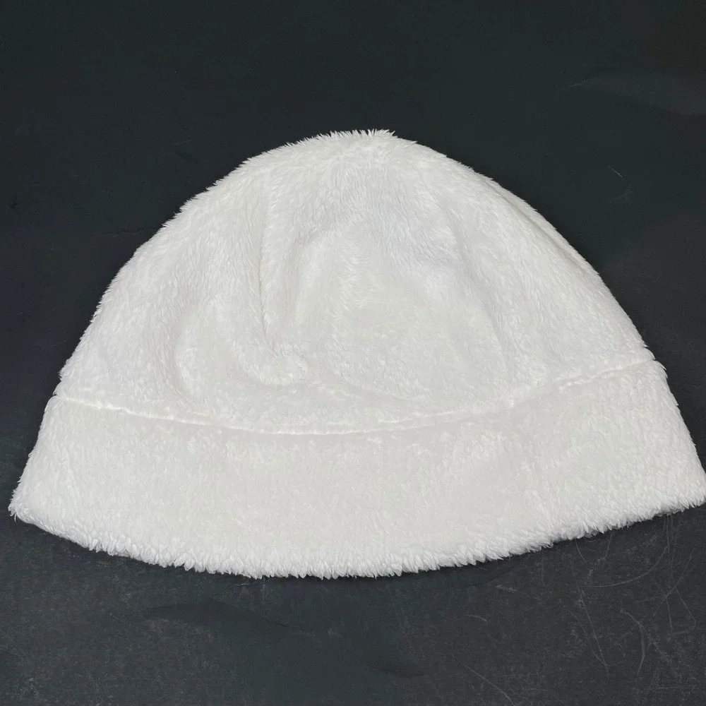 The North Face Beanie Hat‎ Unisex White Fuzzy Fleece Osito Embroidered Logo